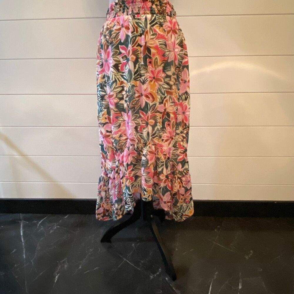 Marissa Olivia high low floral skirt size small NWT/002